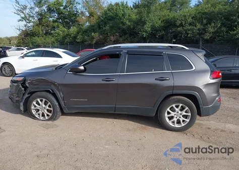 2017 Jeep Cherokee Latitude 4X4 из США, поврежденный, VIN 1C4PJMCS9HW531822
